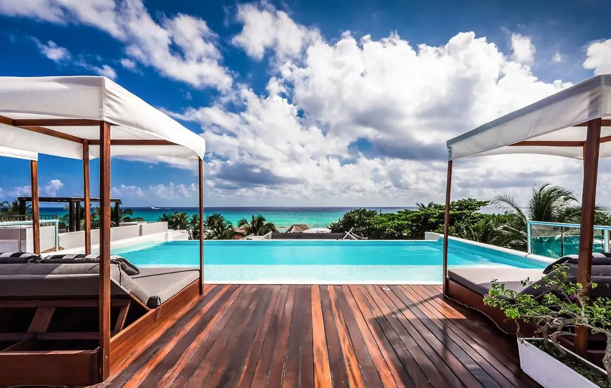 Poblado De Apoyo Diamont Villa Sleeps 22 With Pool And Air Con Playa del Carmen Mexico