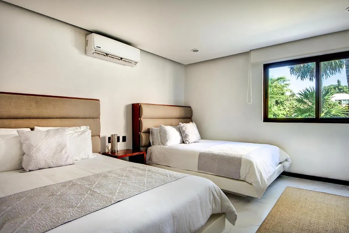 Poblado De Apoyo Diamont Villa Sleeps 22 With Pool And Air Con Playa del Carmen 0*,