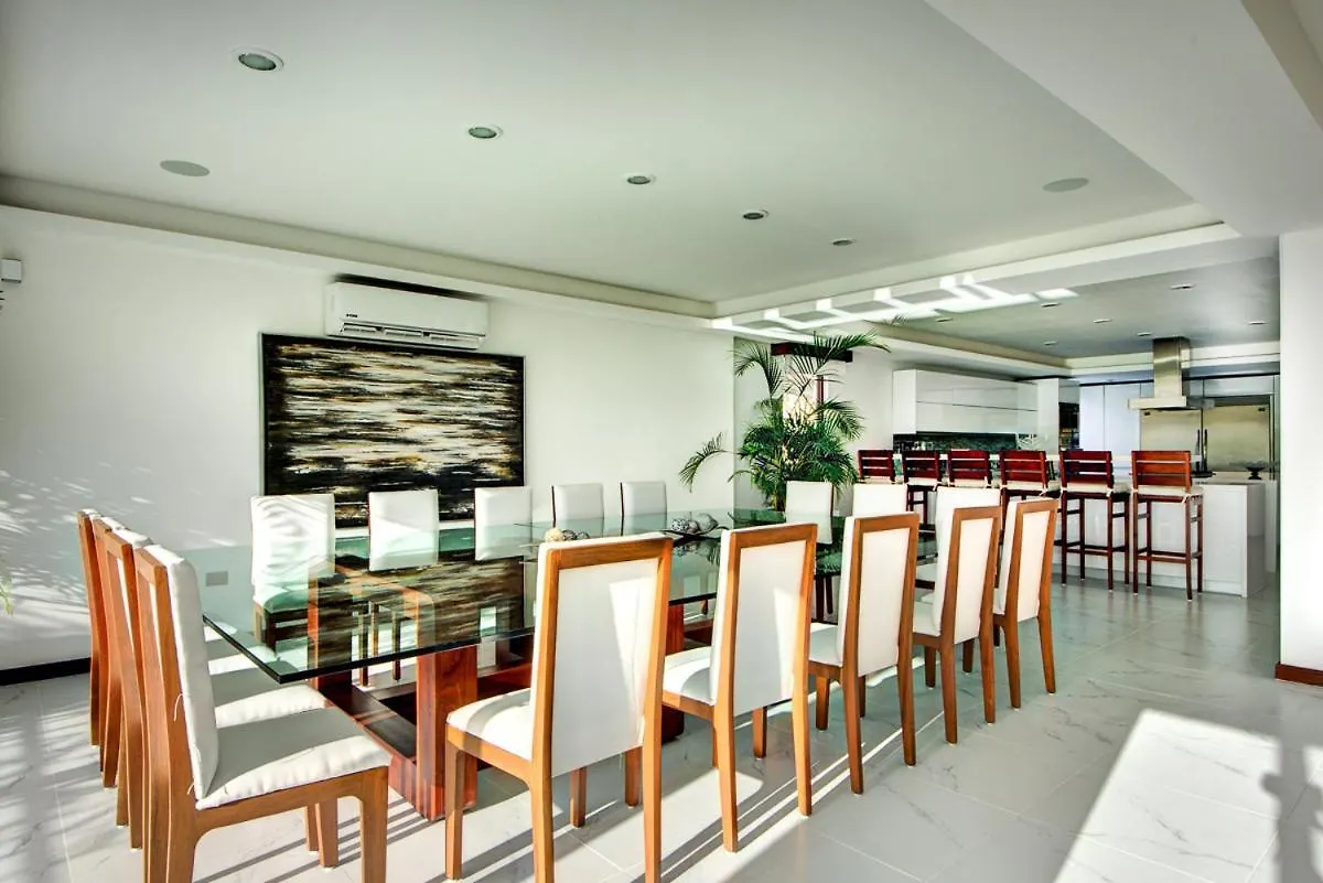 Poblado De Apoyo Diamont Villa Sleeps 22 With Pool And Air Con Playa del Carmen