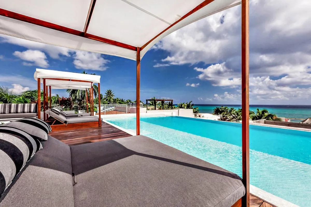 Poblado De Apoyo Diamont Villa Sleeps 22 With Pool And Air Con Playa del Carmen